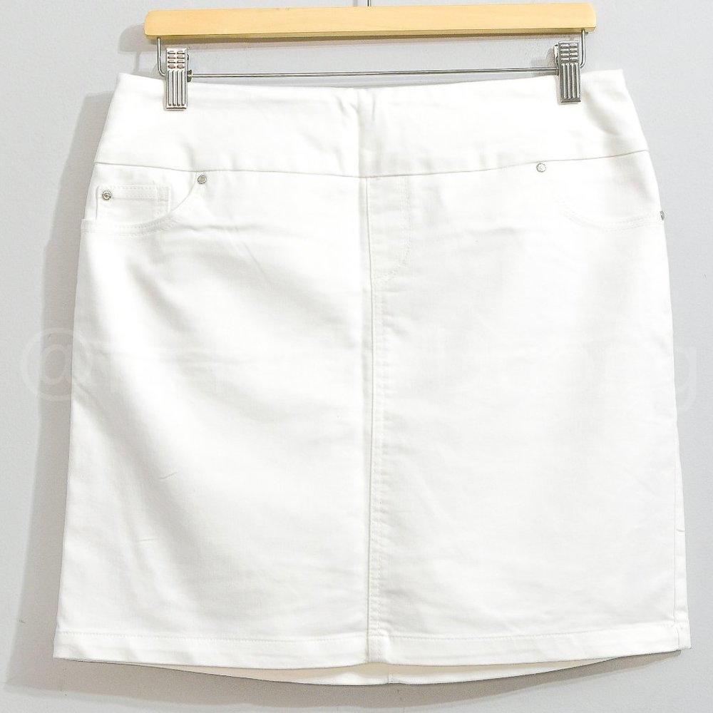 S.C. &‎ CO Ladies' Denim Skort White